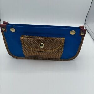 Jaunty New York London Clutch style 4041
